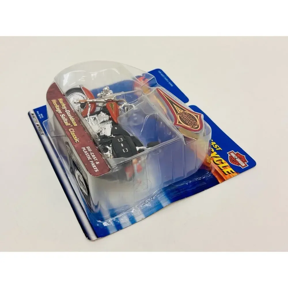 Hot Wheels 1:18 Harley Davidson Heritage Softail Classic Diecast Motorcycle New